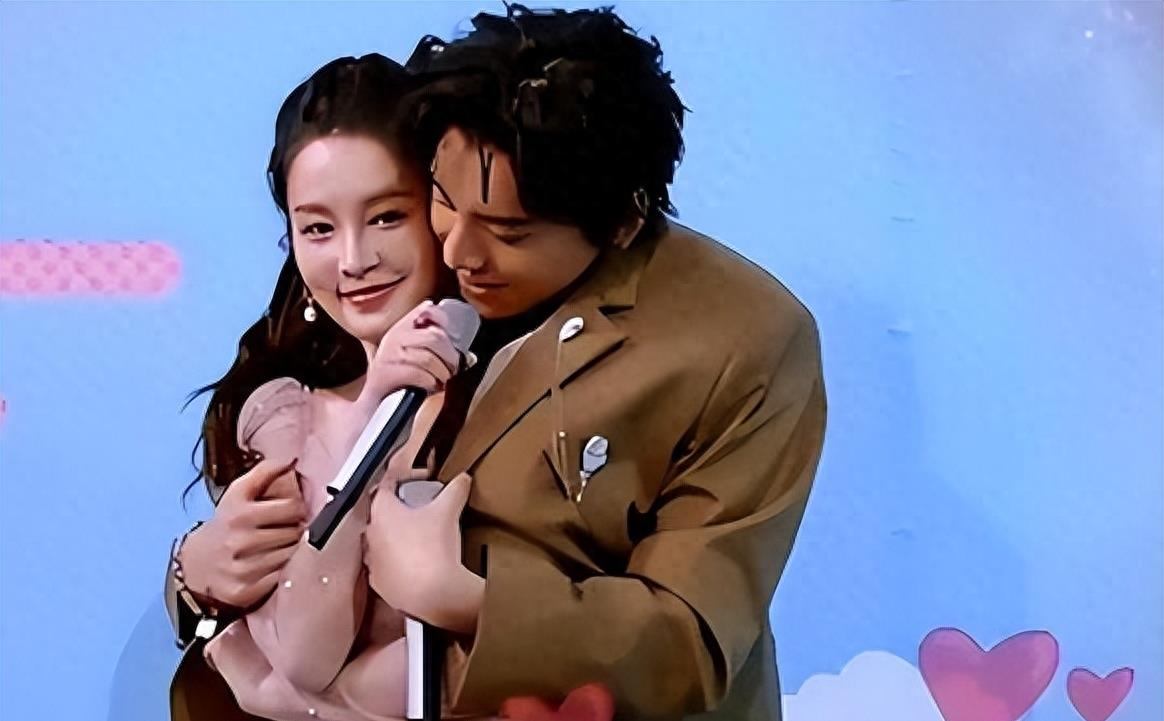 吃喝嫖赌算什么？明星夫妇揭露的内幕比之前的更可笑更恶心