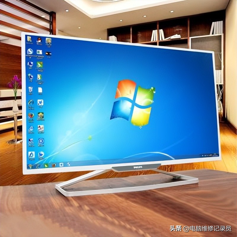 显示器怎么操作都不好使,显示器有很薄黑边无法全屏