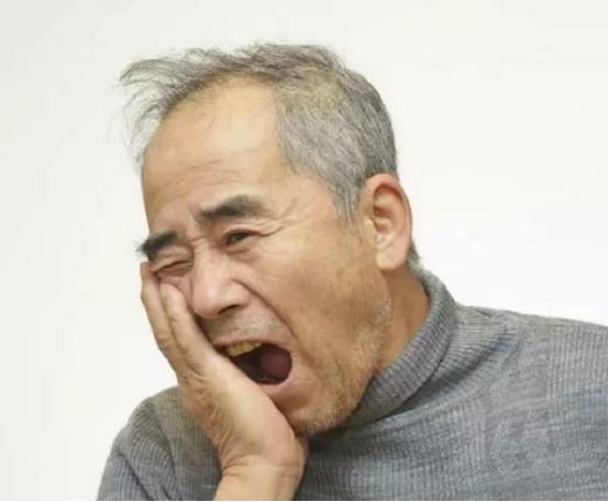老年人一般多少岁才开始“掉牙”？牙齿脱落后，需要注意什么？