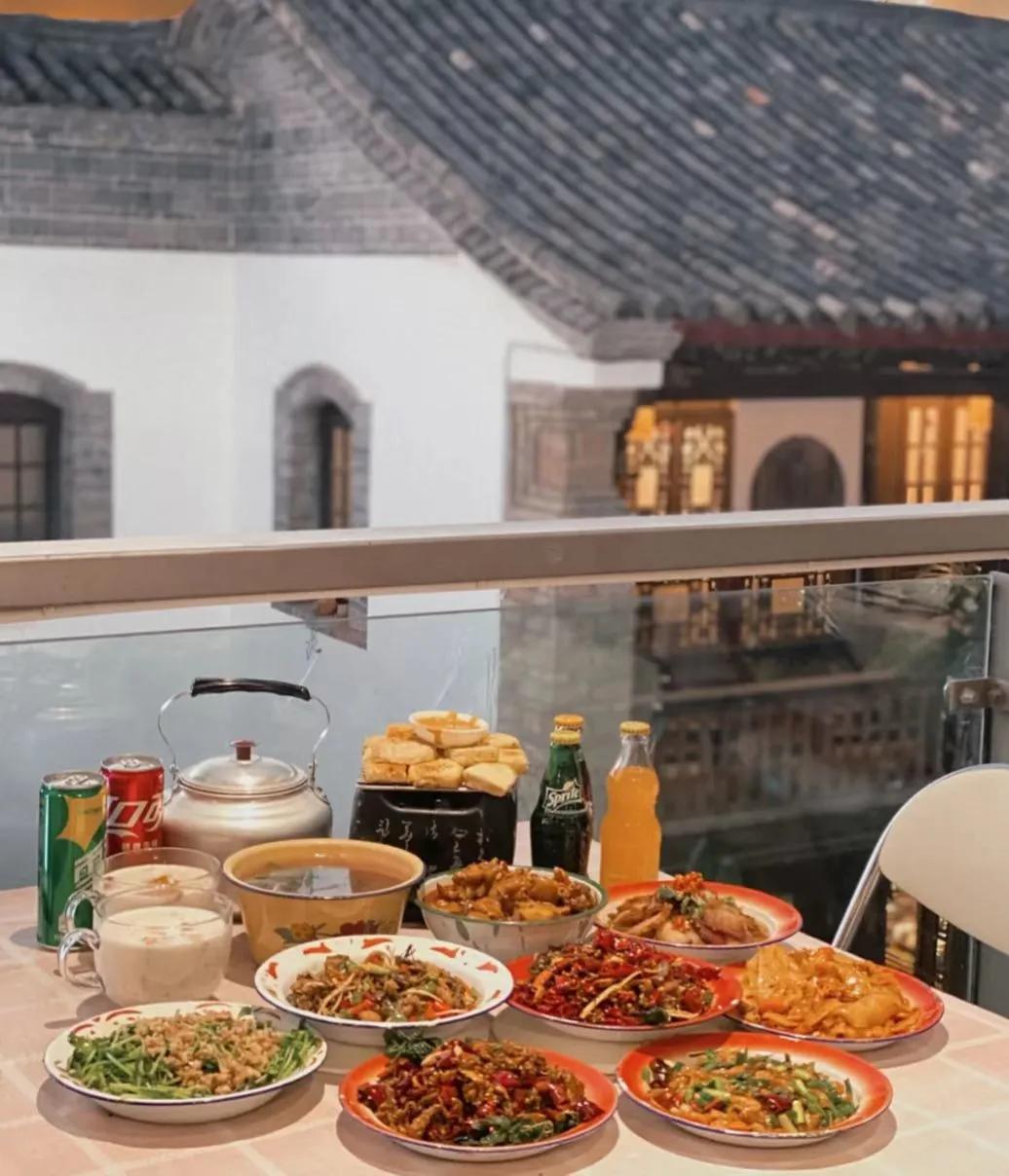 昆明市藏在巷子里的老火锅,昆明市中心藏在巷子里的小吃