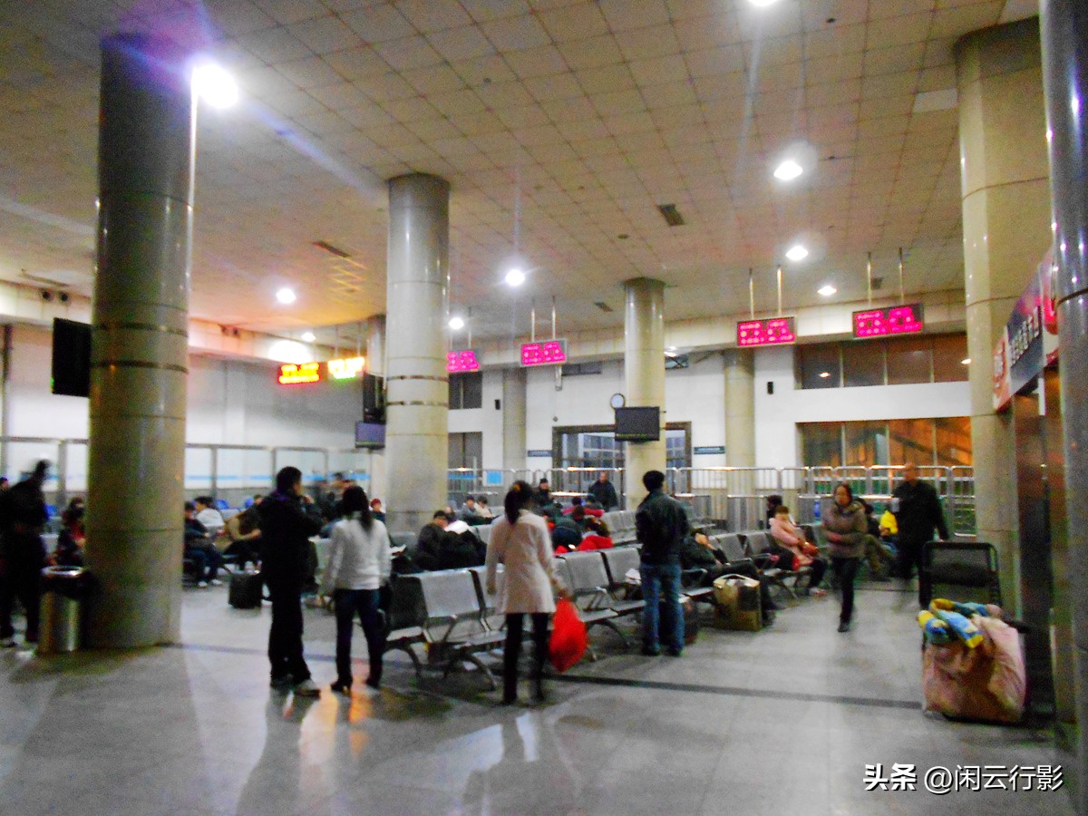 游读曲阜之孔庙第一座大门,山东曲阜最豪华的纪念孔子的宫殿