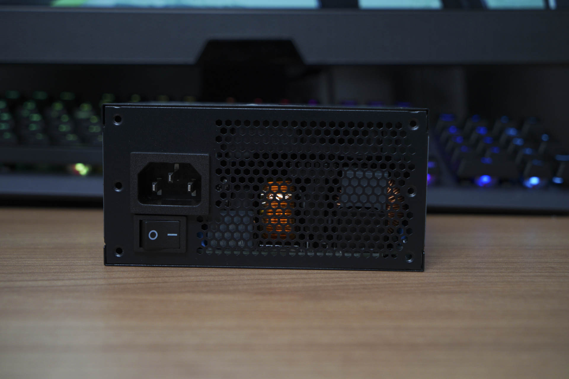 5700g后期可以加什么显卡,5700gvega相当于什么显卡