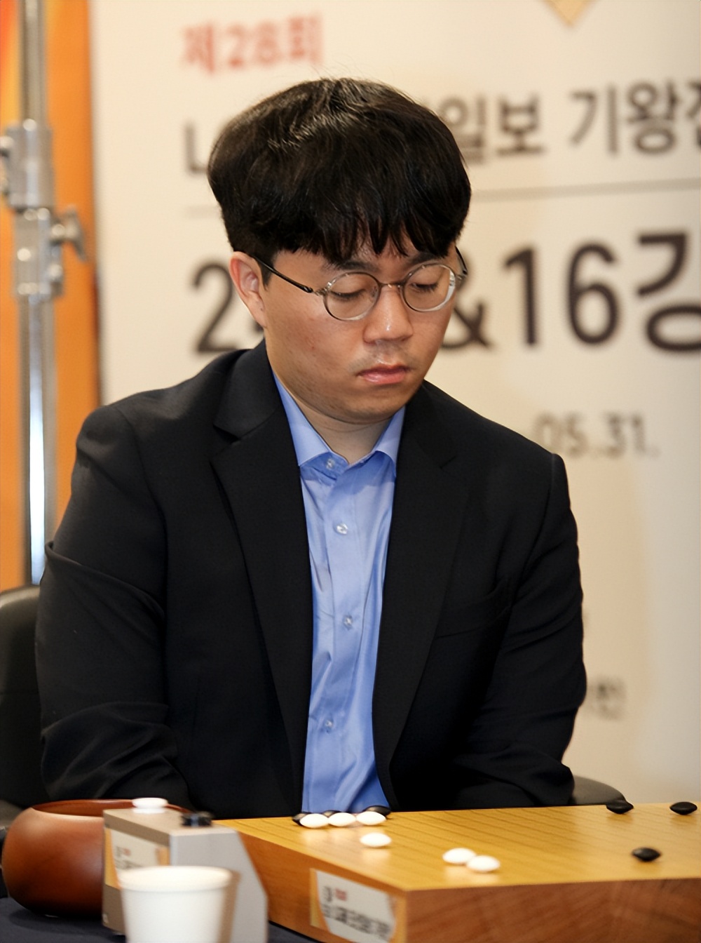 lg杯柯洁对阵申旻埈,LG杯柯洁胜申旻埈