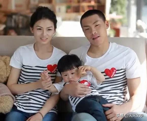 门将王大雷妻子赵立琴讲:他失败时你要鼓励他,胜利时要佯装淡定