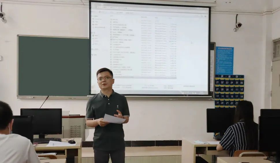 辅导员微课ppt,辅导员课件制作