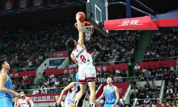 广东省3队全进季后赛八强，郭士强兑现广州不再是弱队承诺