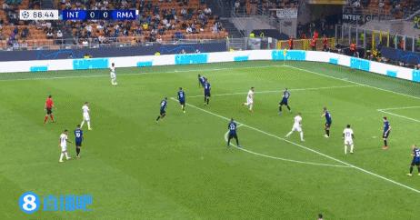 欧冠21-22赛季巴黎vs皇马,巴黎vs皇马皇马进攻