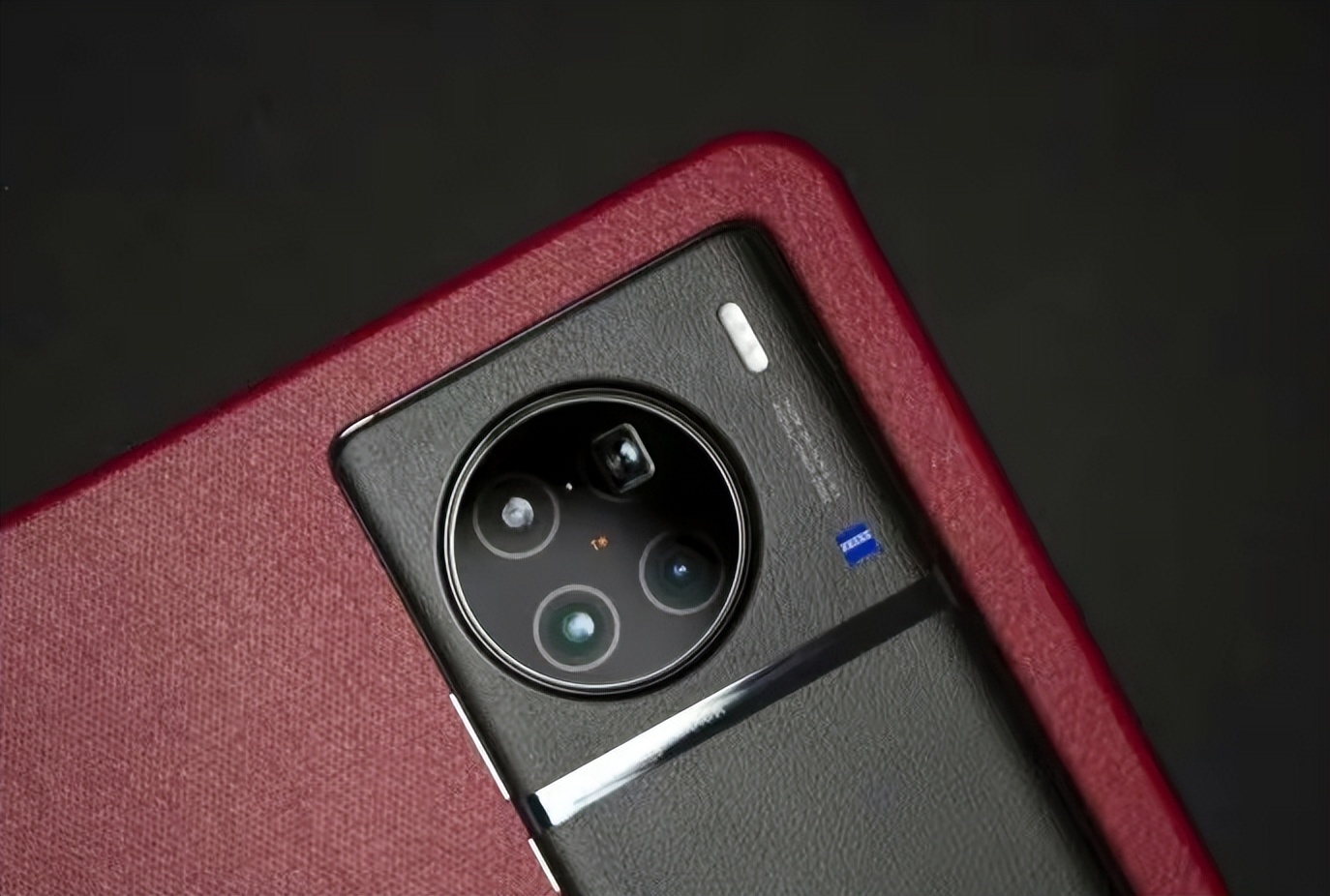 vivo与小米高端机哪个更良心,vivo和小米旗舰哪个更值得入手