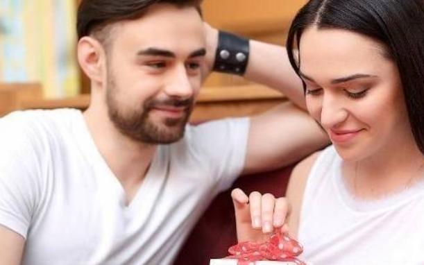 女生生理痛有几个阶段,女生生理痛的时候要注意什么