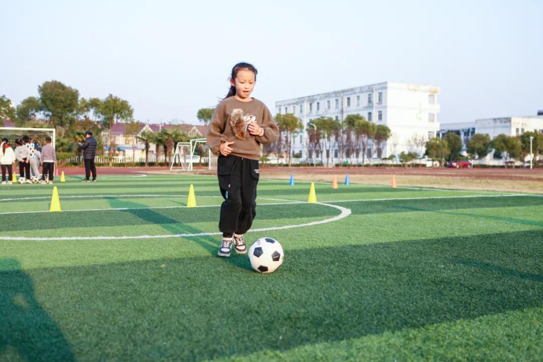 如皋市高明学校：秉承红色老区光荣传统，高明足球勇争一流