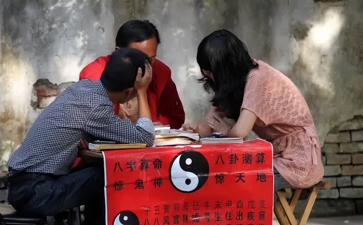 贵州“得道飞仙案”：男干部受*子骗**蛊惑，害死7条命后遁水招魂