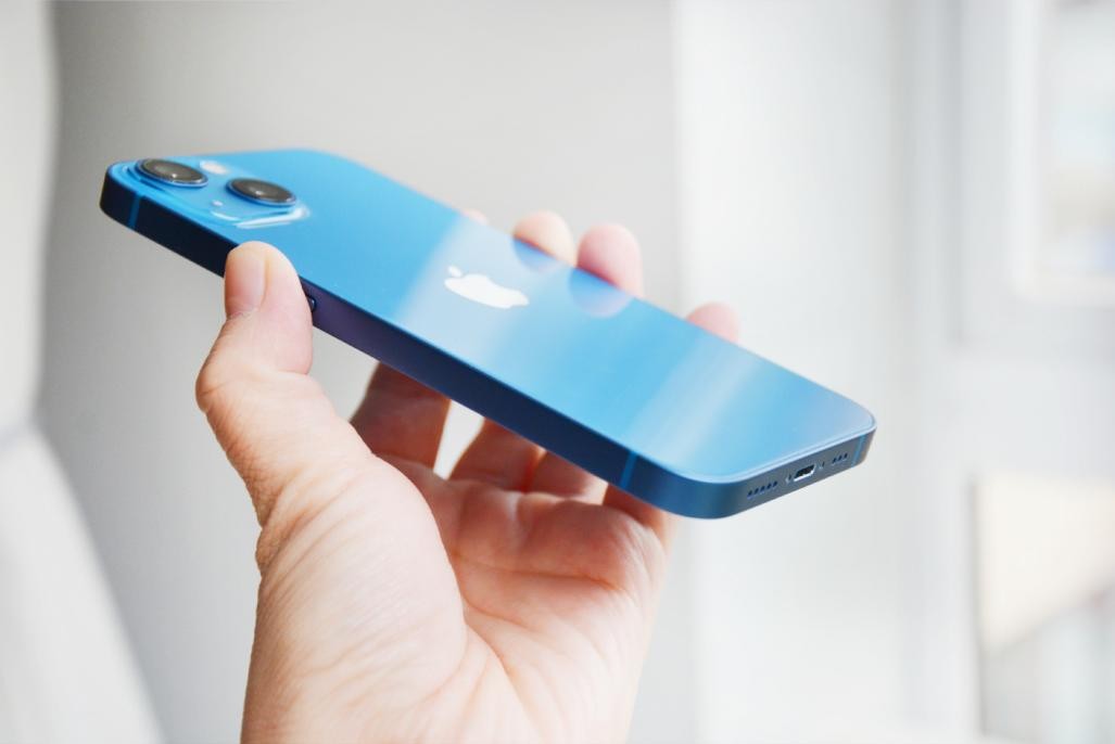 iphone13到底现在值不值得入手,iphone13值得买吗信号好吗