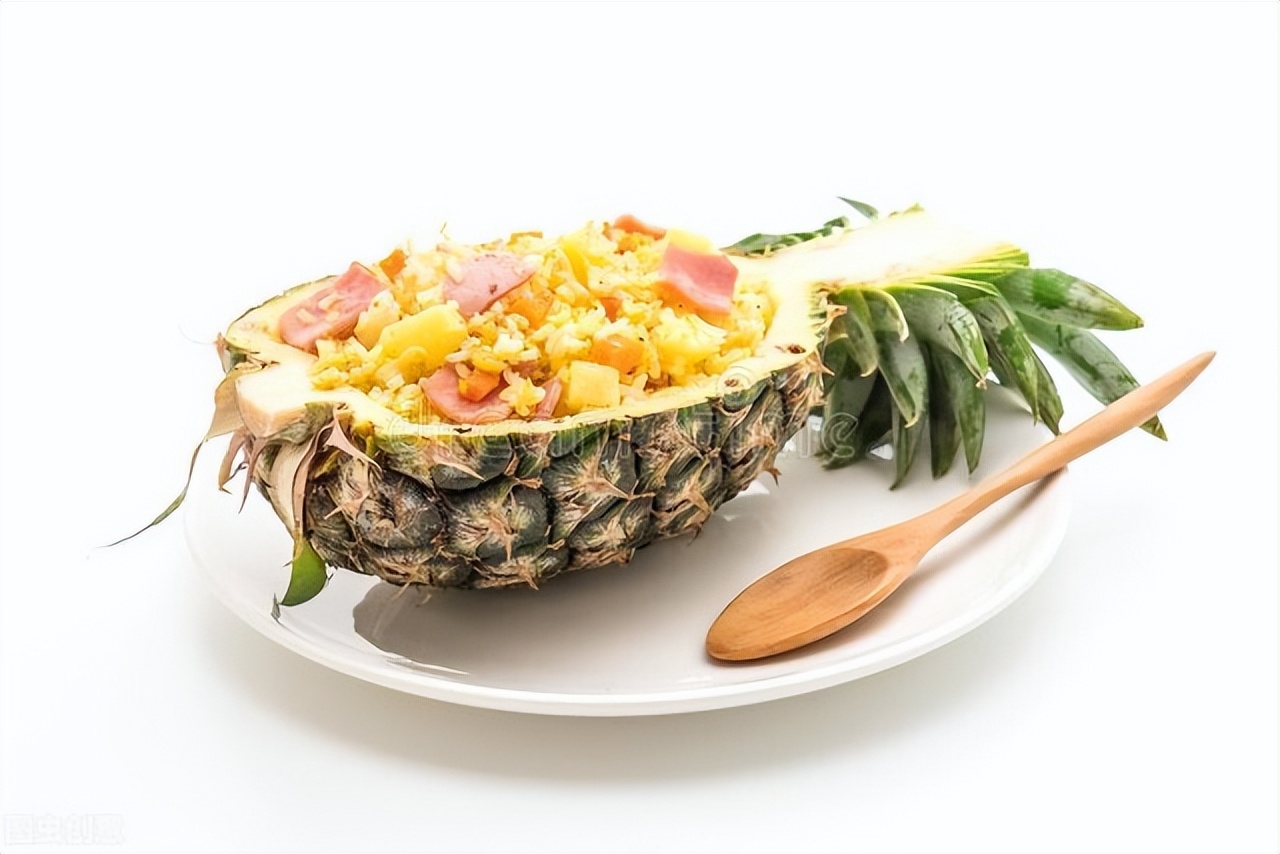 菠萝是用开水冲还是用温水,菠萝用热水还是冷水比较好