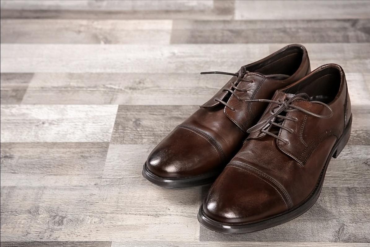 鞋子上的污渍总洗不掉?学会了这3招,从此不去洗鞋店花冤枉钱