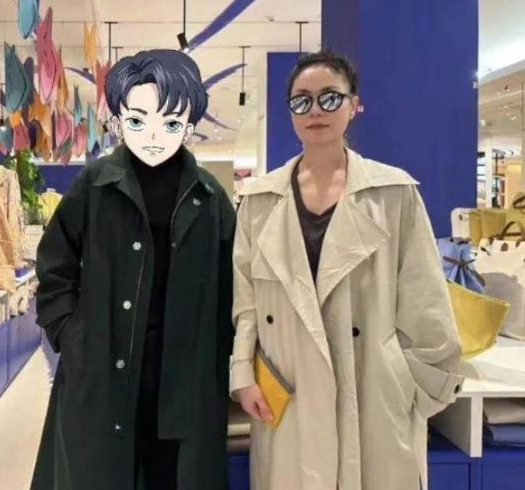 李嫣穿衣打扮的照片,李嫣去瑞士晒滑雪照