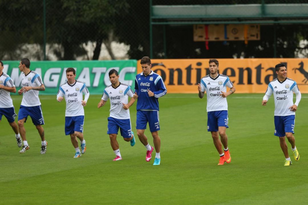 2014年世界杯决赛贺炜经典解说,世界杯谢幕封神之战