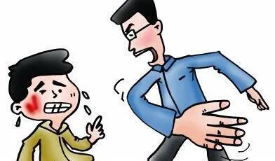 榆林小学生被老师踢伤,小学生被老师打了身上两处淤青