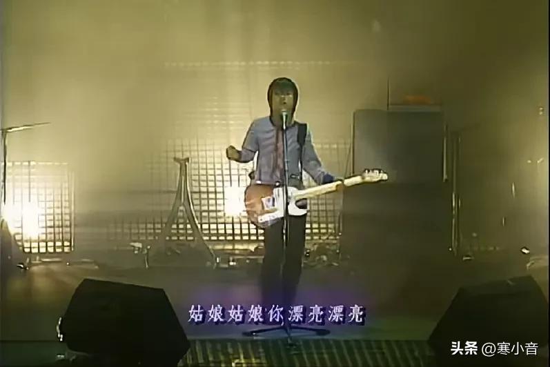 何勇张楚窦唯崔健,何勇和窦唯谁是主唱