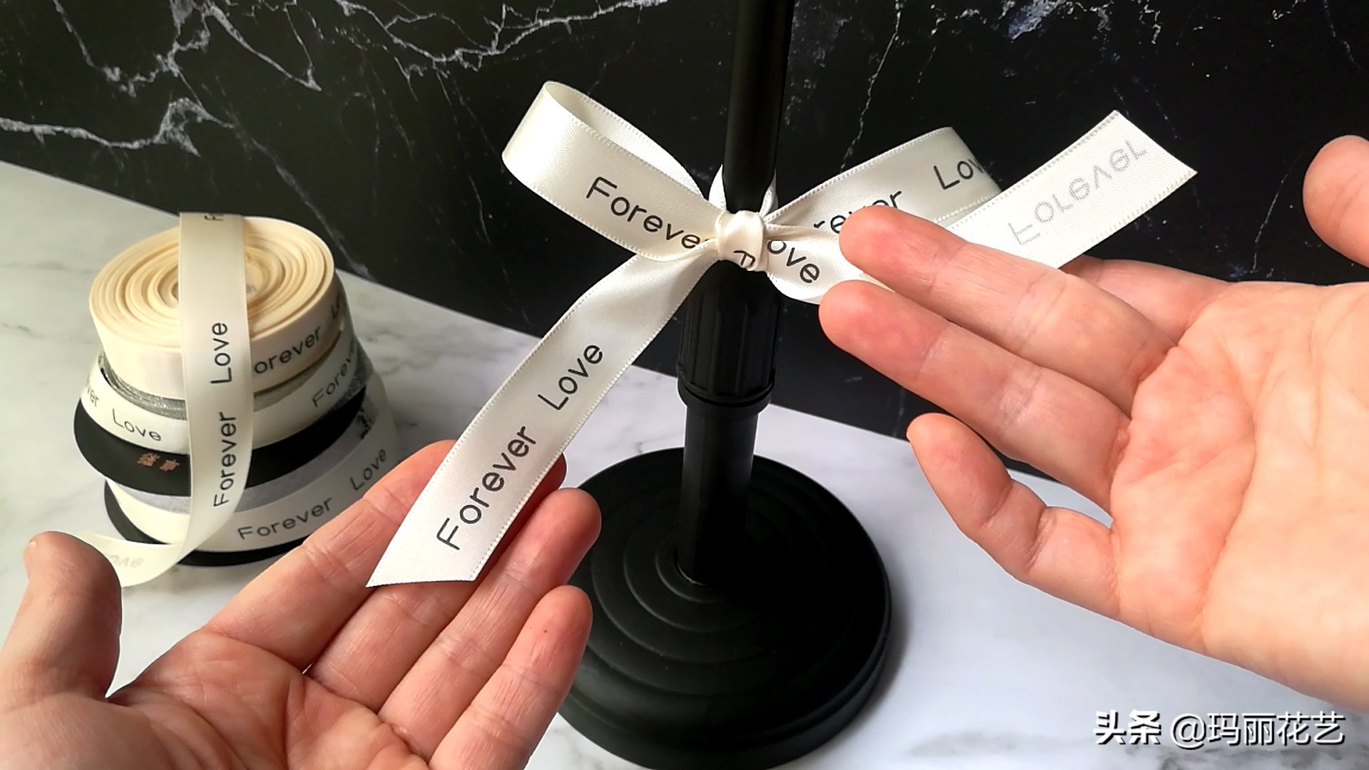 蝴蝶结怎么打简单又好看腰带系法,简单方法系蝴蝶结鞋上的蝴蝶结