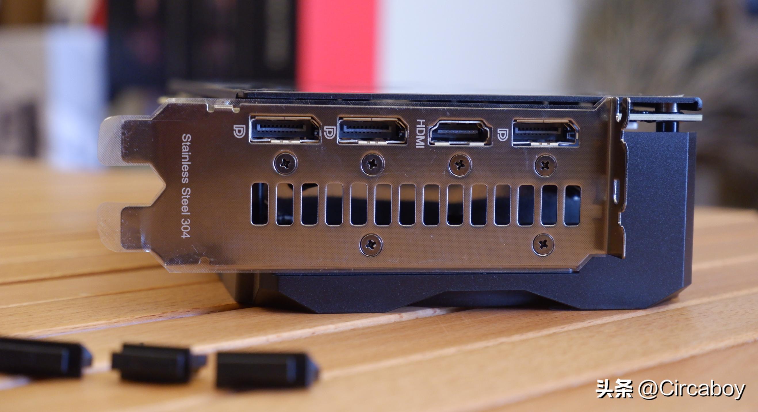 华硕4070电竞特工和巨齿鲨哪个好,4070七彩虹ultra和华硕巨齿鲨哪个好