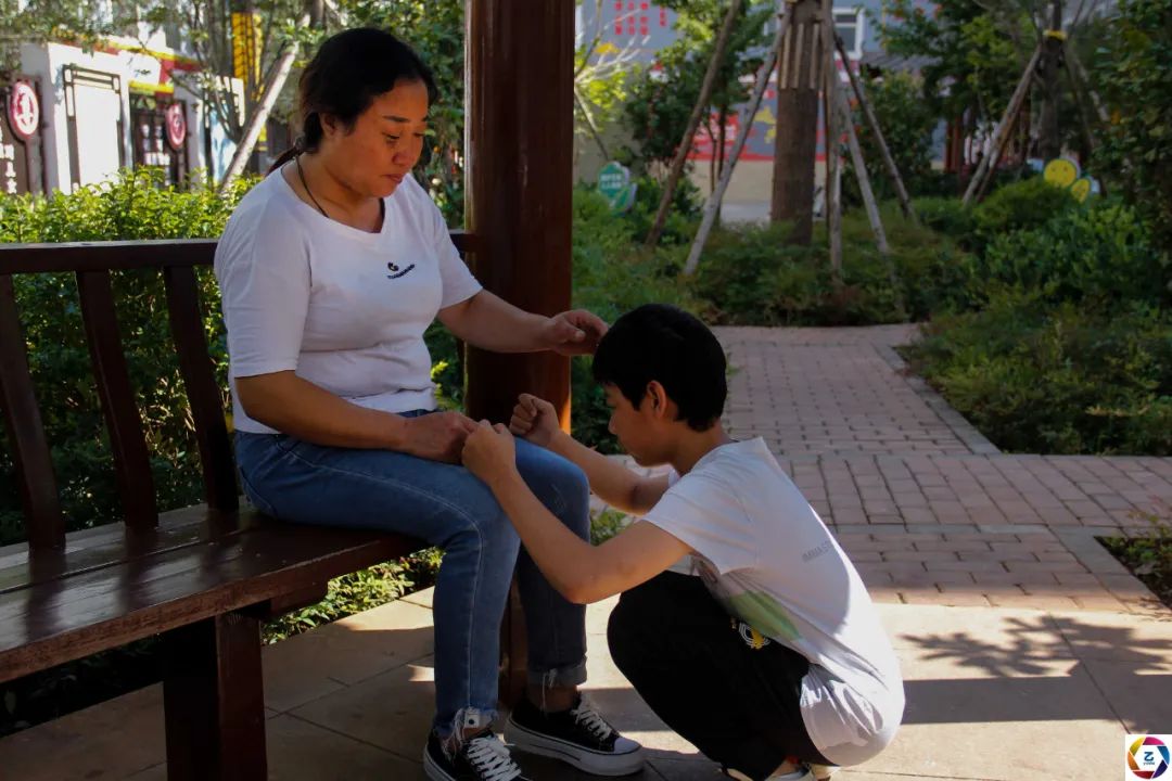 女子剖腹产时突然停电，孩子出生后缺氧，医生的话给她当头一棒