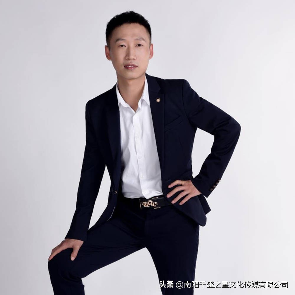 华语男歌手李会彬最新歌曲《空空》唱尽孤独的忧伤