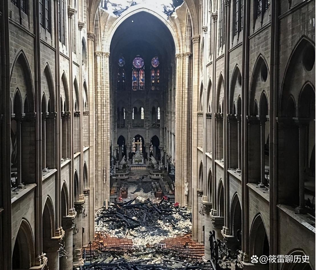 李白真实形象与诗歌形象的差异,李白不同阶段的作品风格