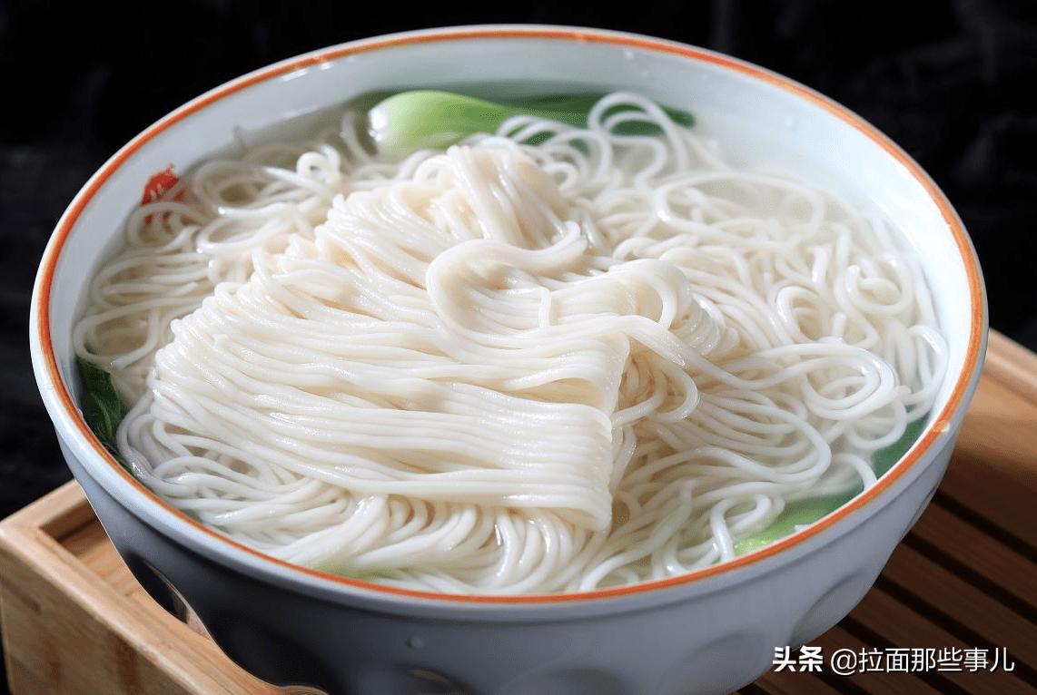 今天才知道，海蜇皮，鸭血都加了“魔芋胶”，看完再决定买不买