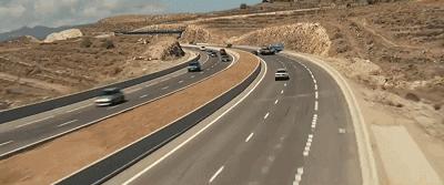 爽麻了！尺度美女全程飙车，它一回归，全球影迷都得高潮…