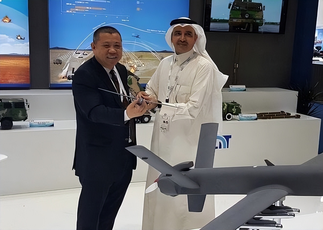 中国购买预警机,中东土豪先进预警机