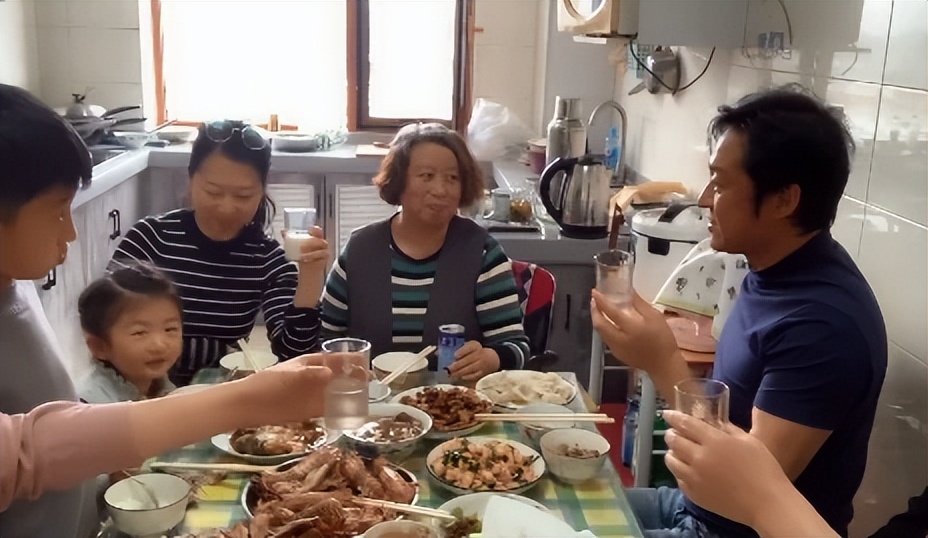 上海钉子户张新国硬撑14年,上海最牛的钉子户张国良