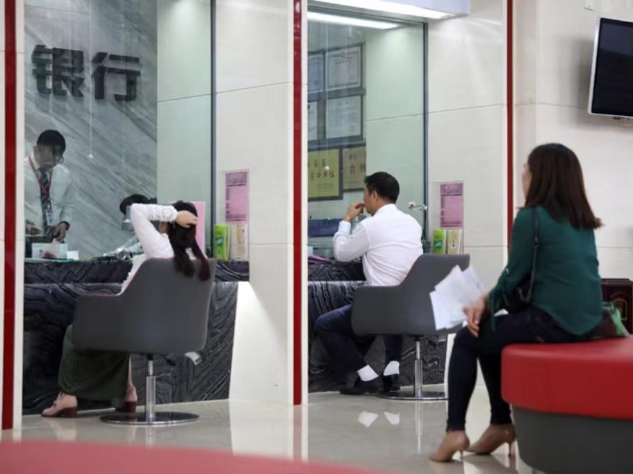 1988年男子借给朋友五万元,男子四年前借出70万破产后失联