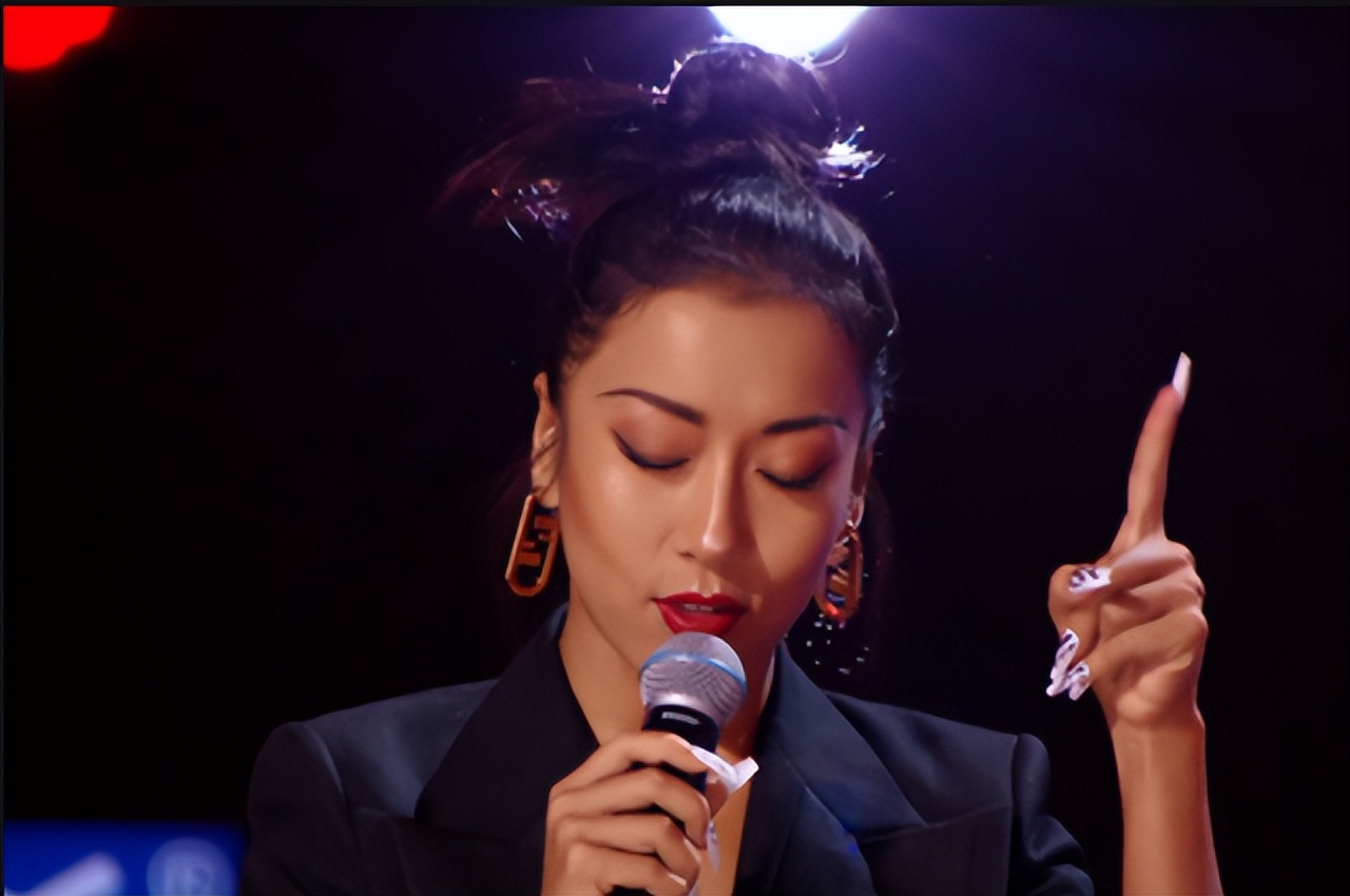 “插足他人、损人利己”！醒醒吧，吉克隽逸！唱歌不是你的遮羞布