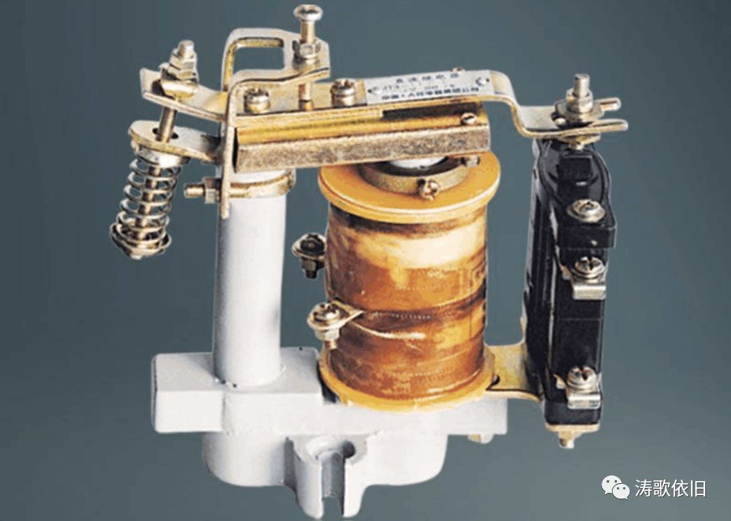 计算机详细历史,计算机发展简史200字