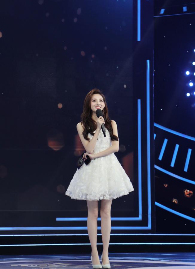春晚女主持人马凡舒的颜值,央视最美女主持人马凡舒