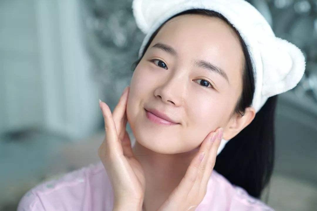 每晚喝一杯柠檬水有效吗,每天喝一杯柠檬水会变漂亮吗