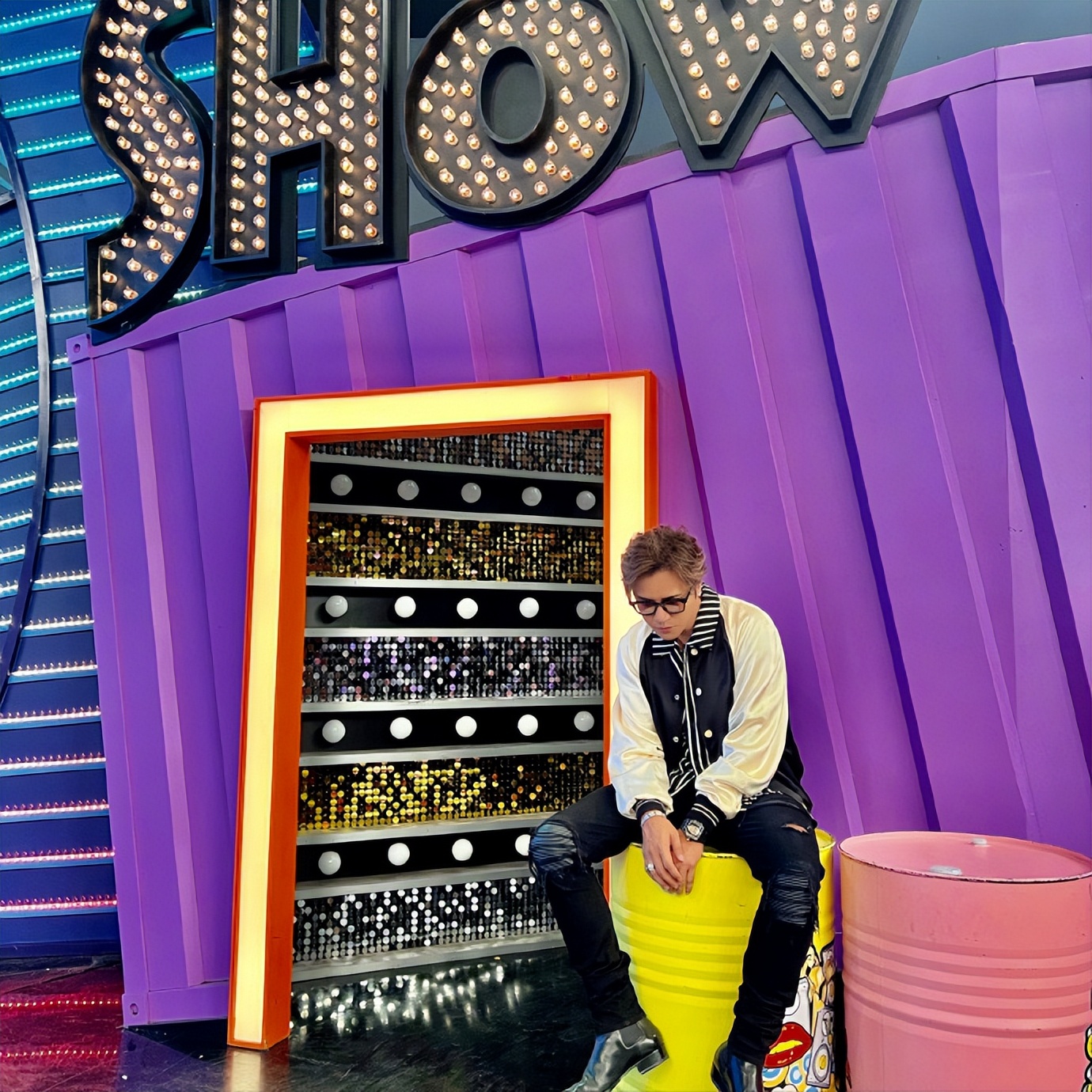 罗志祥朱碧石泰国街上跳舞,罗志祥扮朱碧石去泰国商演