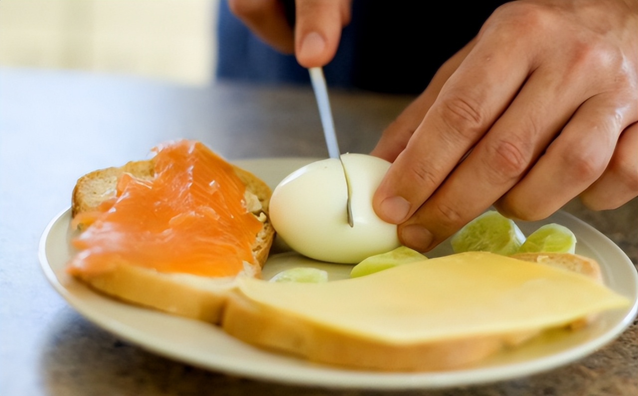 胃病可以吃鸡蛋果吗,胃病人可以吃鸡蛋吗