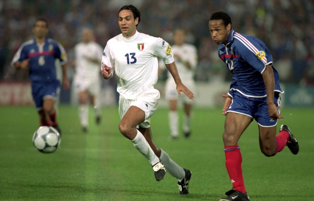 76年足球黄金一代,足坛76黄金一代十大巨星