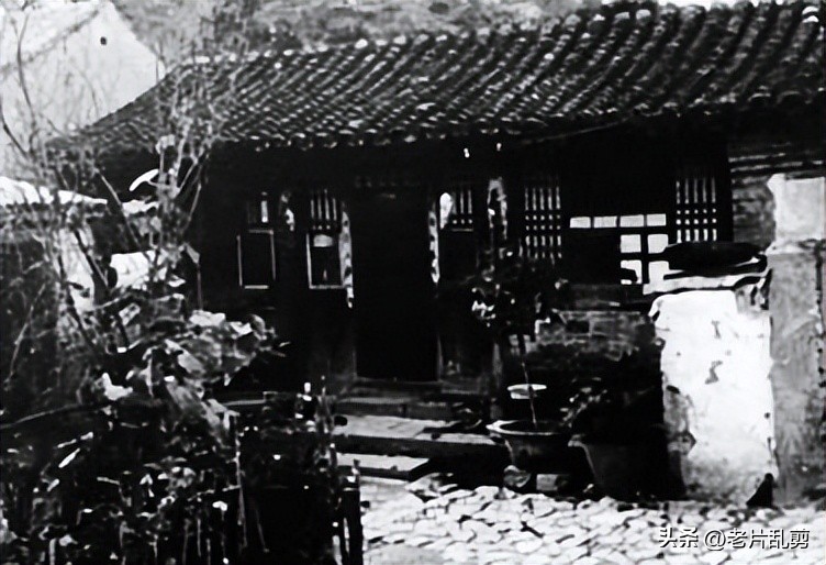 电影烈火中永生江姐的扮演者于蓝,江姐主演者于蓝年轻时的照片