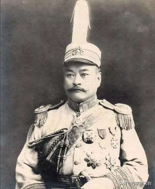 民国初期的几任总统都有谁,民国有几位大总统表现如何