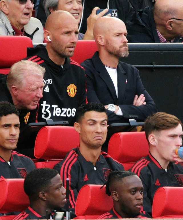 曼联官宣c罗离队有什么影响,曼联官宣c罗离队球迷反应