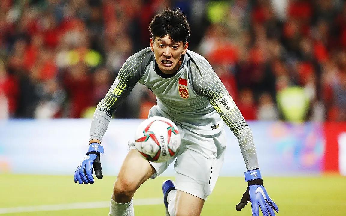 男足集训名单归化球员,中国男足u15集训名单