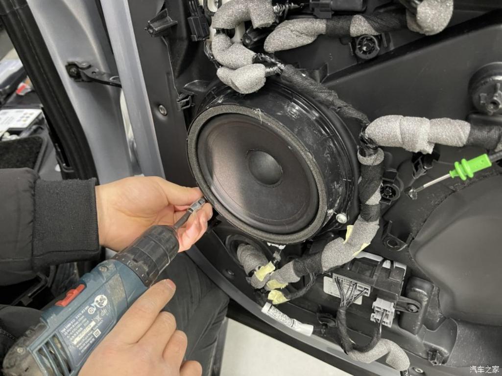 路虎卫士单色内饰氛围灯图解,路虎卫士改装氛围灯毛病