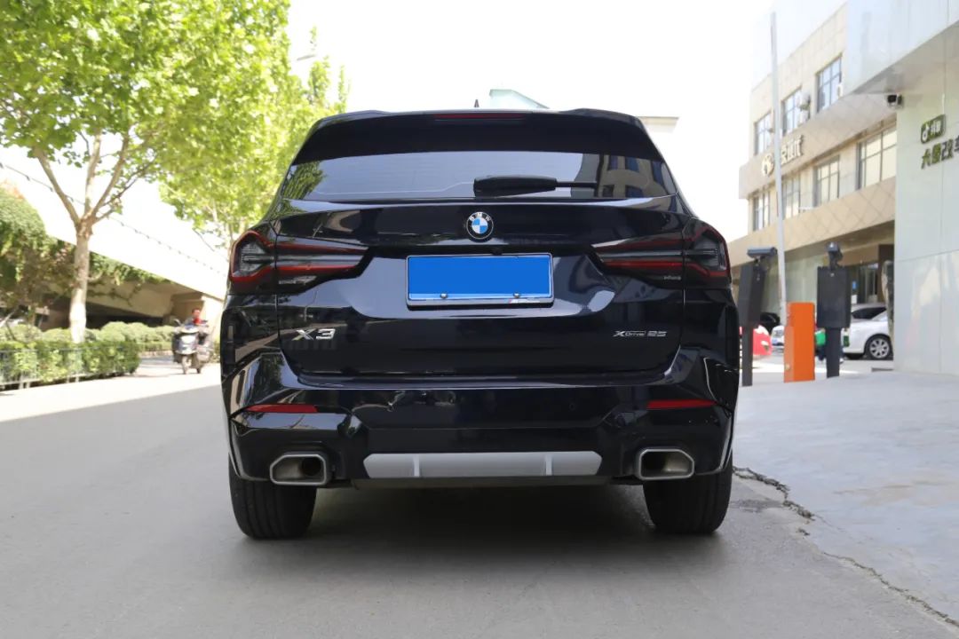 宝马x3改亮黑中网多少钱,宝马x3豪华版亮条改黑