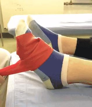 足内翻容易崴脚,足内翻多走路锻炼能减轻吗