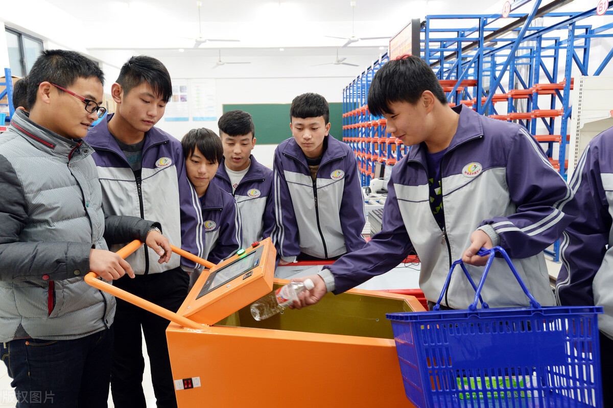 技校热门专业排行榜,技校选高铁专业什么学校比较靠谱