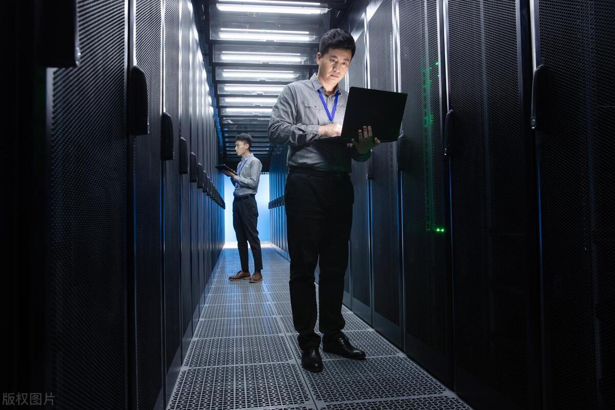 40岁以上的程序员有人要吗,40岁的程序员适合做什么