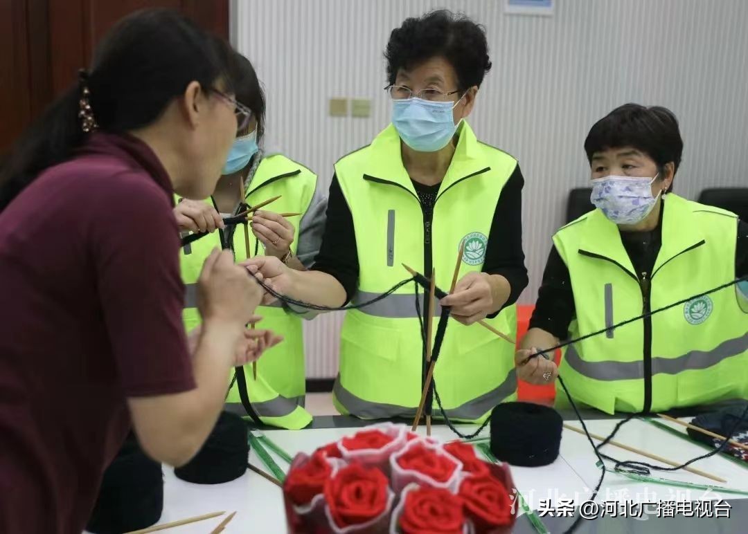 为环卫工人设计一顶帽子,环卫工人爱心棉帽