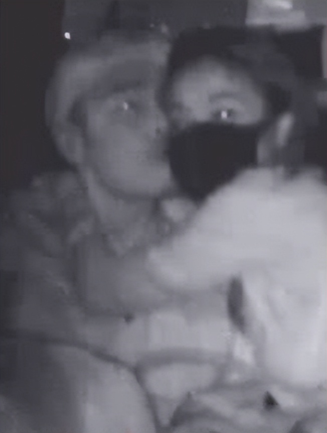 狂揽*钟金**奖、歌坛天后、美艳亲王，她们貌美有才却被伴侣无情伤害